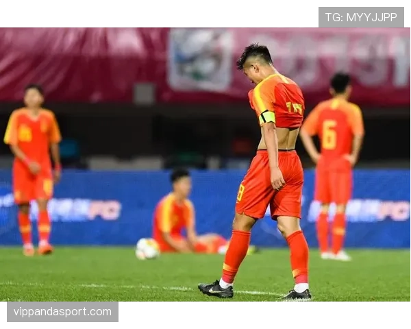 官员被罚离场？解读足球规则中对教练及替补席人员的判罚标准